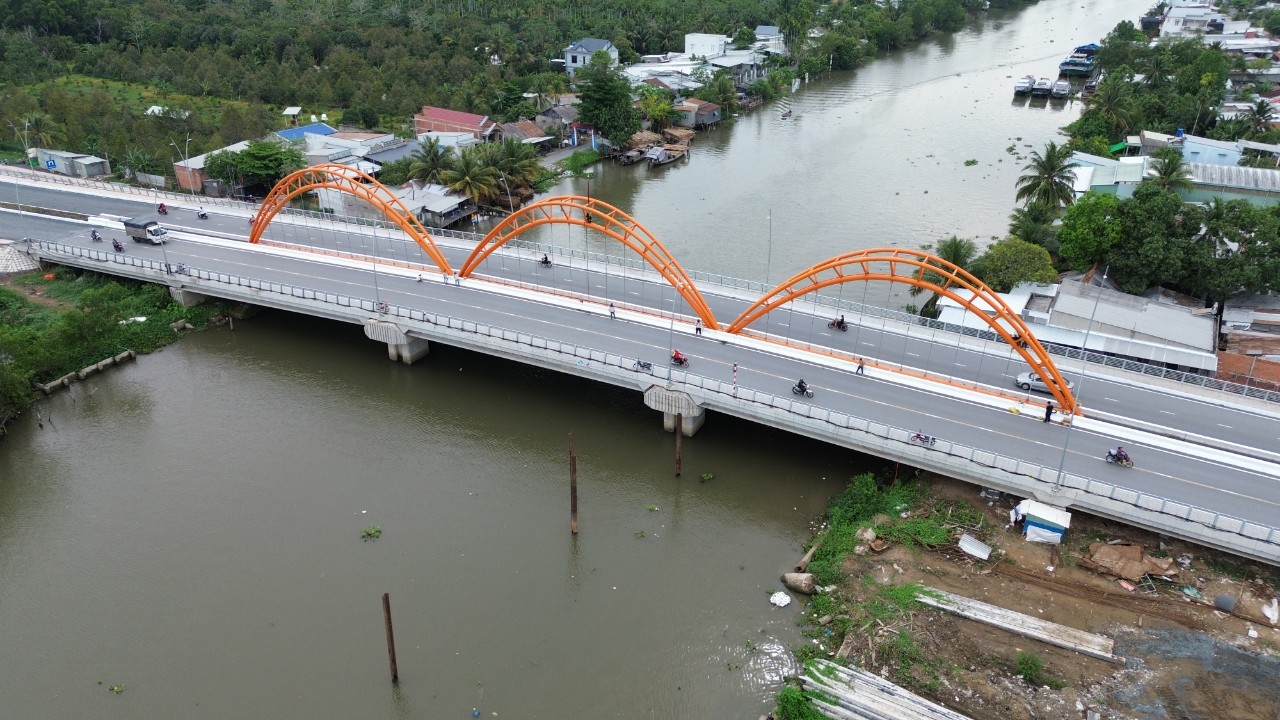 Khánh thành hai cây cầu trăm tỷ, kết nối nông thôn Cần Thơ- Ảnh 2. Khánh thành hai cây cầu trăm tỷ, kết nối nông thôn Cần Thơ- Ảnh 2.