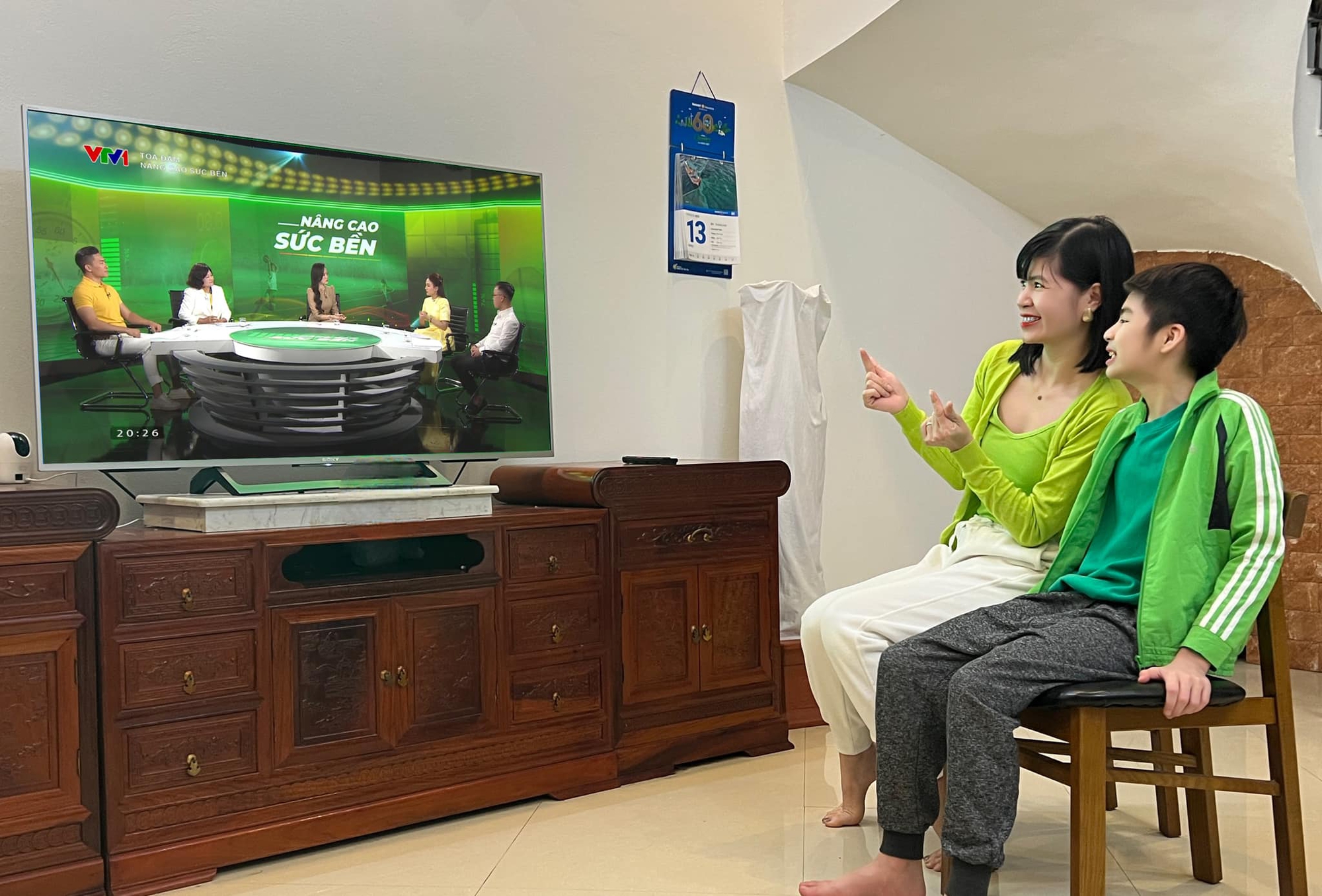 MILO đồng hành cùng phụ huynh Việt rèn luyện sức bền mỗi ngày cho trẻ- Ảnh 2. Chị Hồng Hạnh đã biết cách nâng cao sức bền cho con từ lời khuyên của bác sĩ dinh dưỡng
