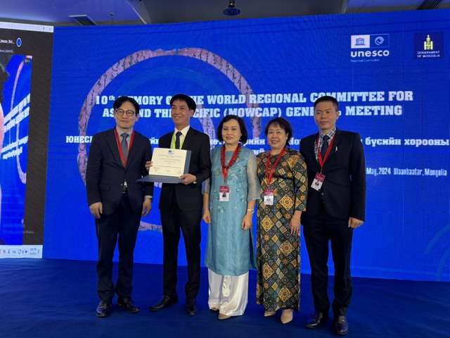 Những bản đúc nổi trên chín đỉnh đồng ở Hoàng cung Huế được ghi danh Di sản tư liệu khu vực châu Á- Thái Bình Dương - Ảnh 2. Những bản đúc nổi trên chín đỉnh đồng ở Hoàng cung Huế được ghi danh Di sản tư liệu khu vực châu Á- Thái Bình Dương - Ảnh 2.