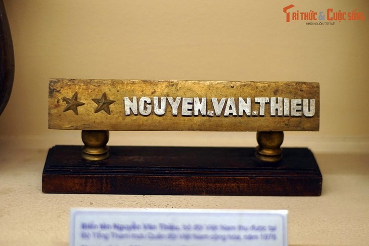 Những vật phẩm đặc biệt tìm được ở Sài Gòn ngày 30/4/1975 Nhung vat pham dac biet tim duoc o Sai Gon ngay 30/4/1975