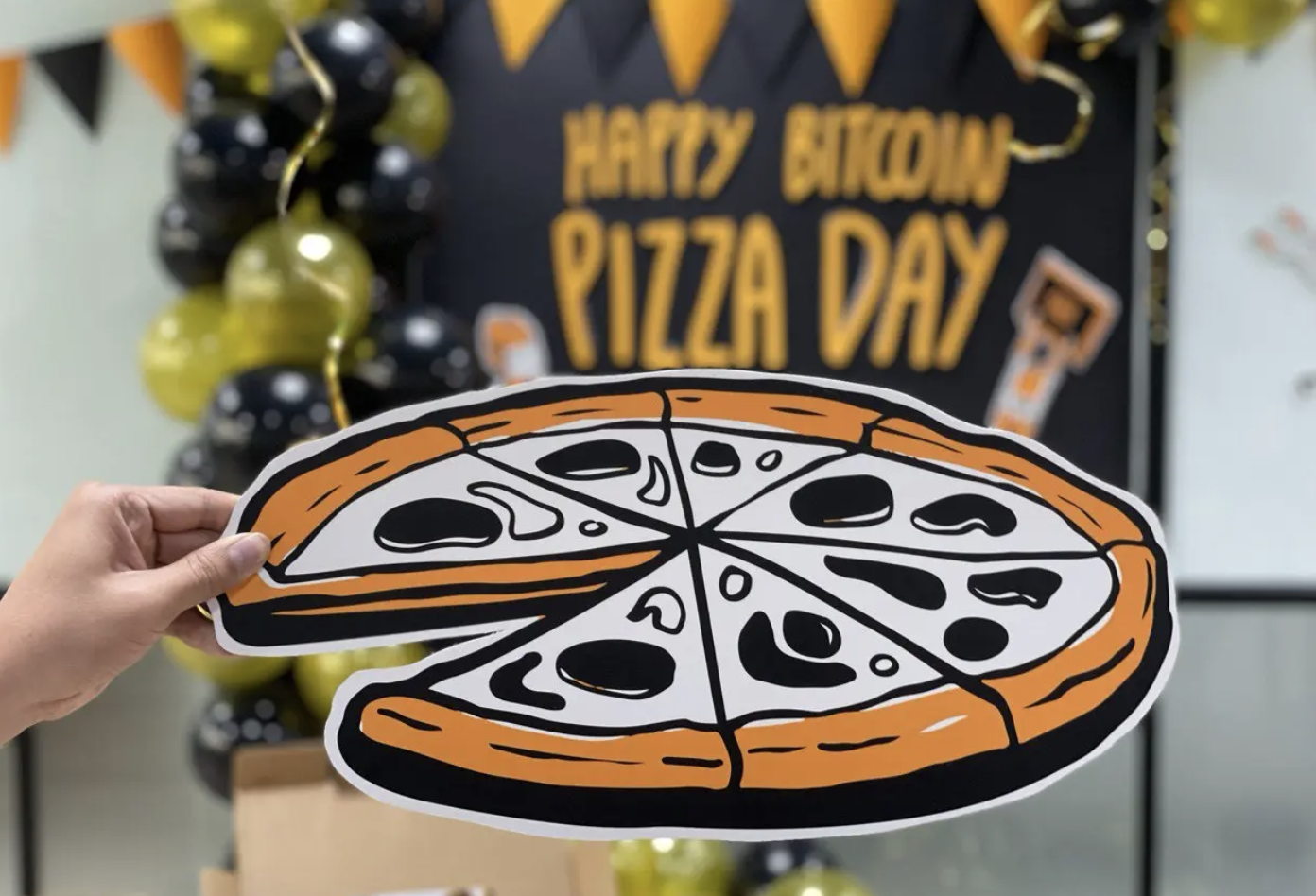 Ninety Eight và 4P's phát hành NFT nhân ngày 'Bitcoin Pizza'- Ảnh 1. Hình ảnh chào mừng Bitcoin Pizza Day tại Ninety Eight