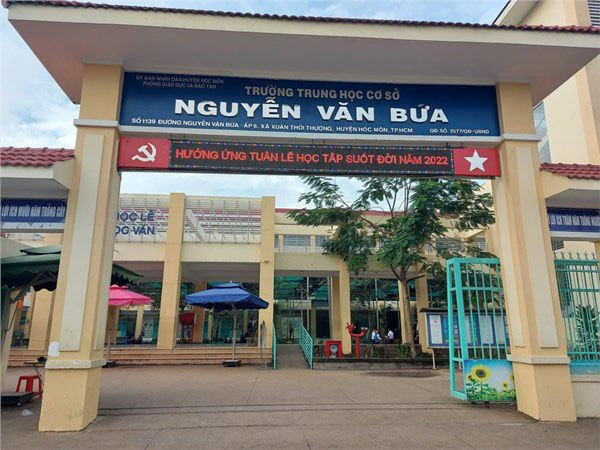 Phát đơn 'xin không thi tuyển sinh lớp 10' vì rút kinh nghiệm từ năm học trước?- Ảnh 1. Trường THCS Nguyễn Văn Bứa, nơi giáo viên phát hành đơn 'xin không thi tuyển sinh lớp 10' cho học sinh