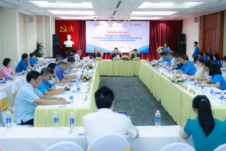 Quang cảnh buổi tọa đàm sáng 19/5