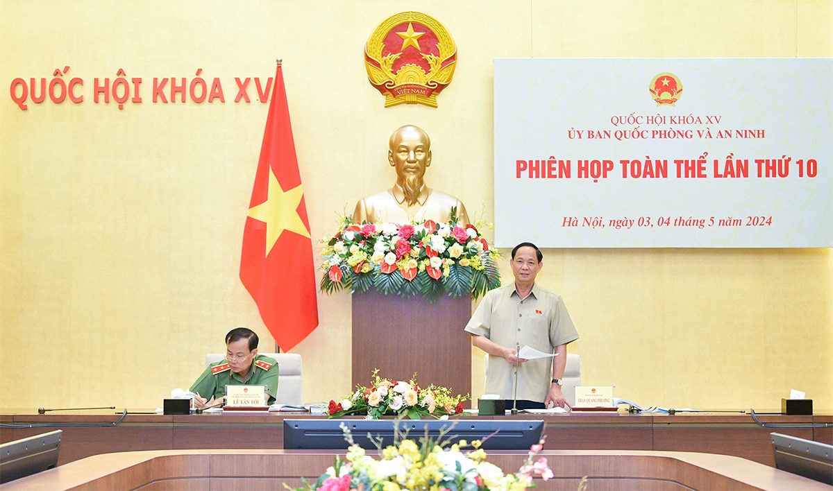 Phó Chủ tịch Quốc hội, Thượng tướng Trần Quang Phương dự phiên họp thẩm tra dự án Luật sửa đổi, bổ sung một số điều của Luật Cảnh vệ -0