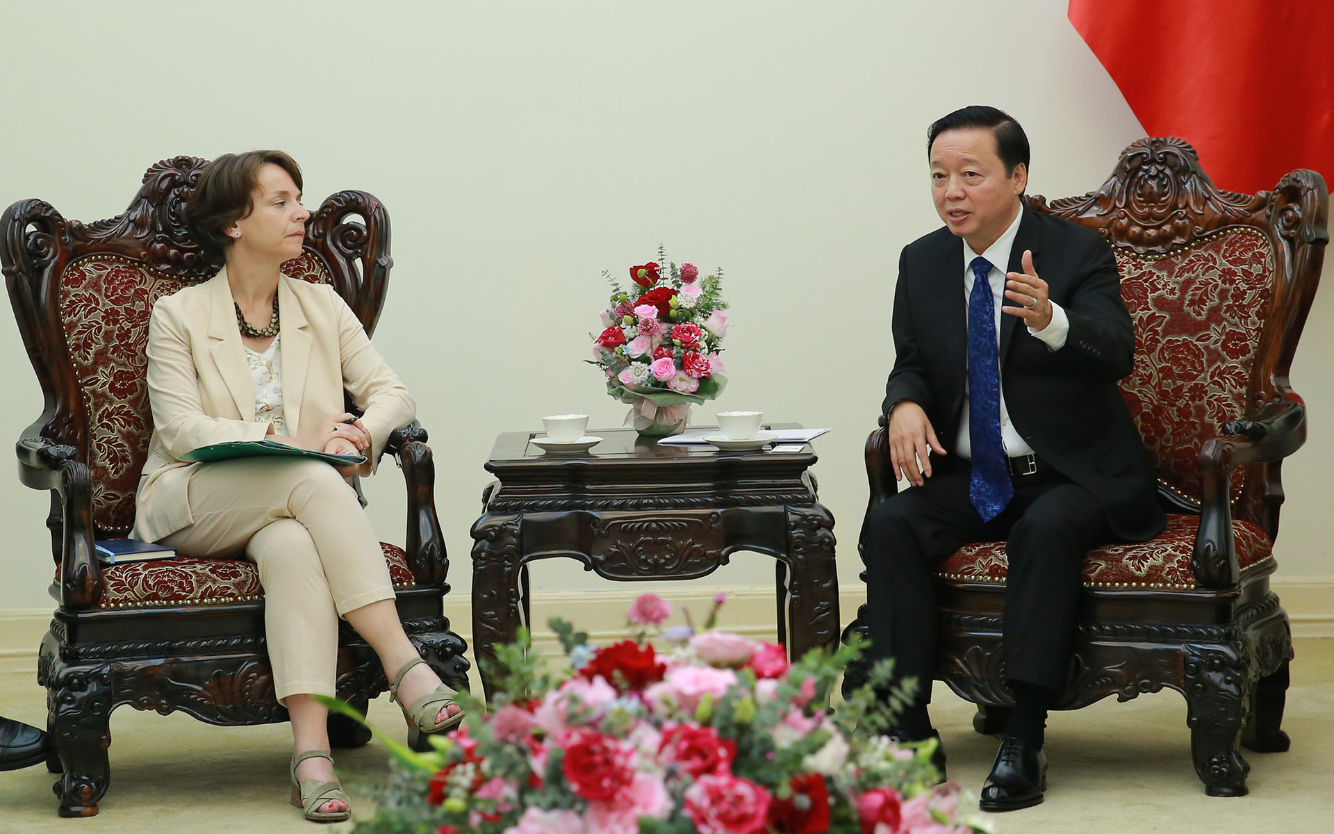 Phó Thủ tướng Trần Hồng Hà tiếp Phó Tổng Giám đốc AFD- Ảnh 1. Phó Thủ tướng Trần Hồng Hà tiếp Phó Tổng Giám đốc AFD- Ảnh 1.
