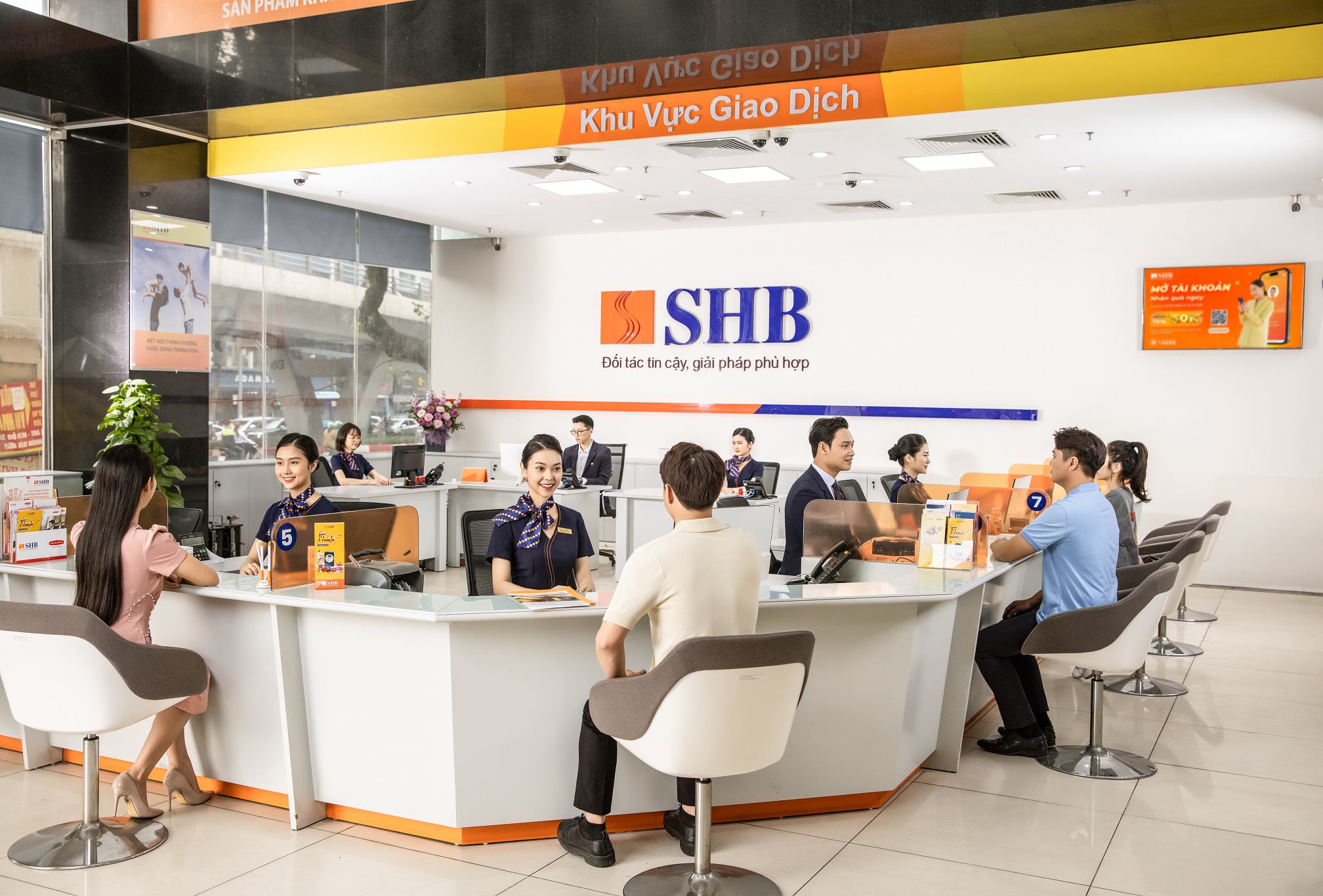 SHB chiến thắng 03 giải thưởng quan trọng tại FinanceAsia Awards 2024- Ảnh 1. SHB chiến thắng 03 giải thưởng quan trọng tại FinanceAsia Awards 2024- Ảnh 1.