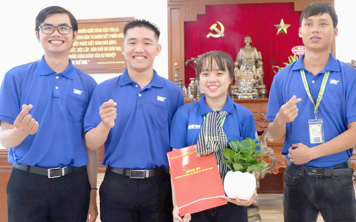 125.000 chiến sĩ đăng ký hè tình nguyện TP.HCM, lễ ra quân ở công viên bờ sông Sài Gòn- Ảnh 5. Lớn lên cùng hè tình nguyện