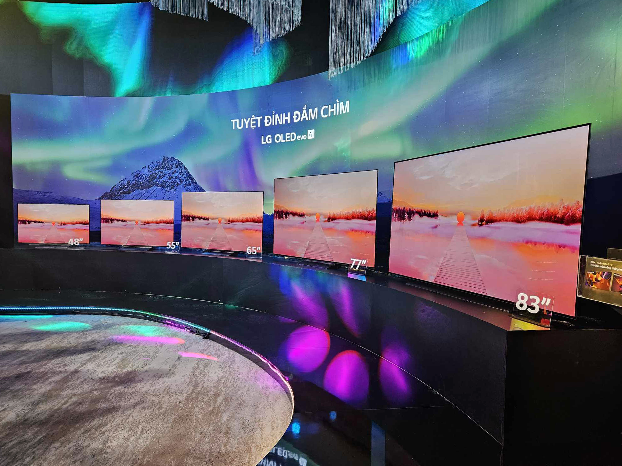 Giảm giá TV OLED là một trong những chiến lược sẽ được triển khai ở Việt Nam Giảm giá TV OLED là một trong những chiến lược sẽ được triển khai ở Việt Nam