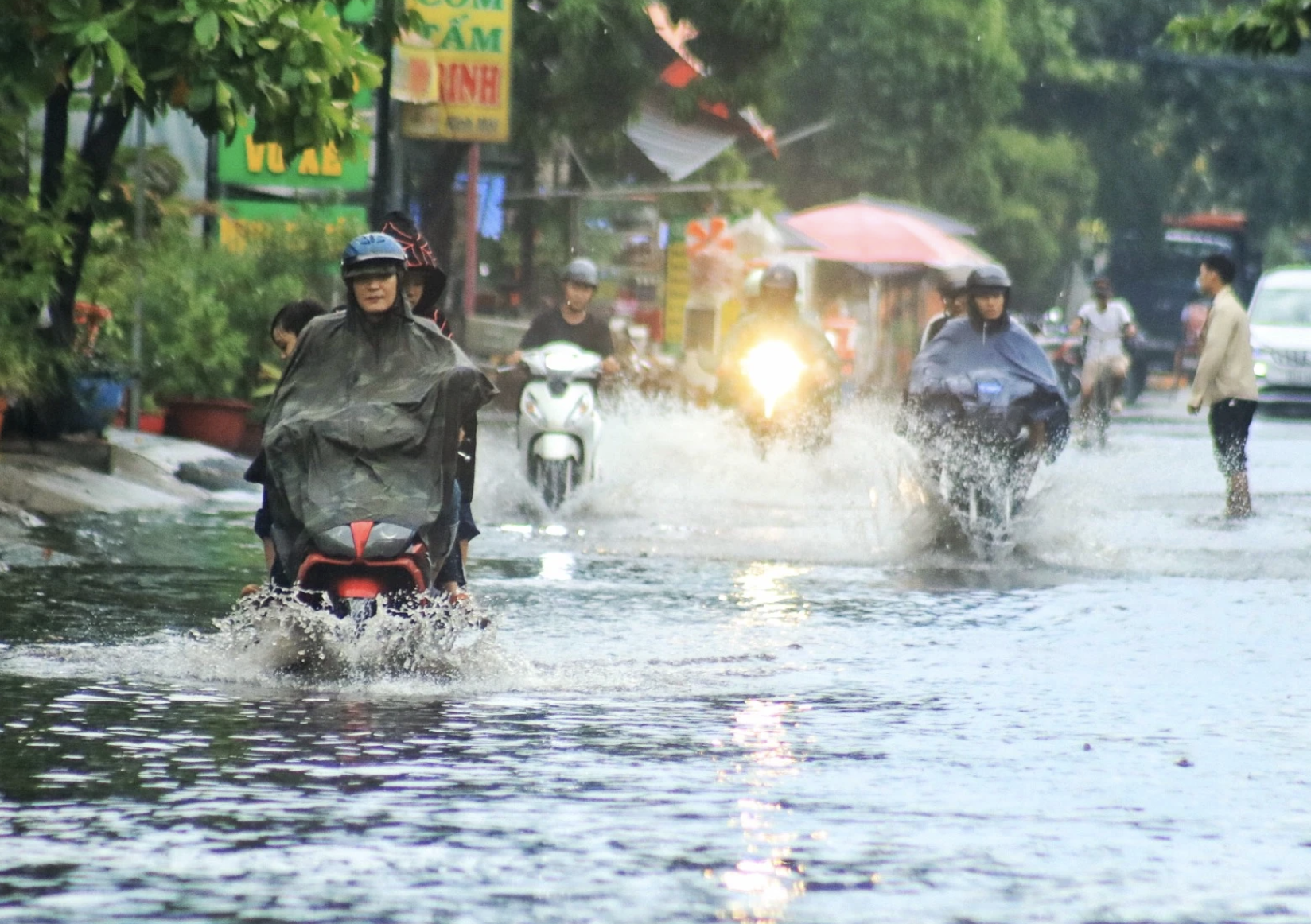 Tin tức thời tiết hôm nay 22.5.2023: Tây nguyên, Nam bộ tiếp tục mưa lớn