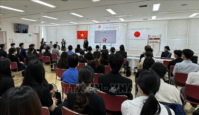 Ngày hội việc làm cho người Việt Nam tại Nhật ngày 25-5-2024 - Ảnh: TTXVN Khai mạc ngày hội việc làm cho người Việt Nam tại Nhật ngày 25-5-2024 - Ảnh: TTXVN