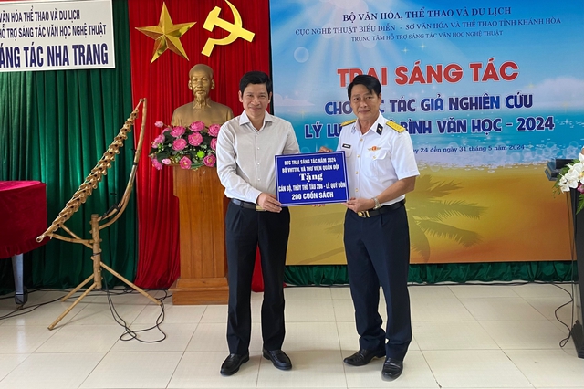Tổ chức trại sáng tác cho các tác giả nghiên cứu lý luận, phê bình văn học - 2024 - Ảnh 1. Tổ chức trại sáng tác cho các tác giả nghiên cứu lý luận, phê bình văn học - 2024 - Ảnh 1.