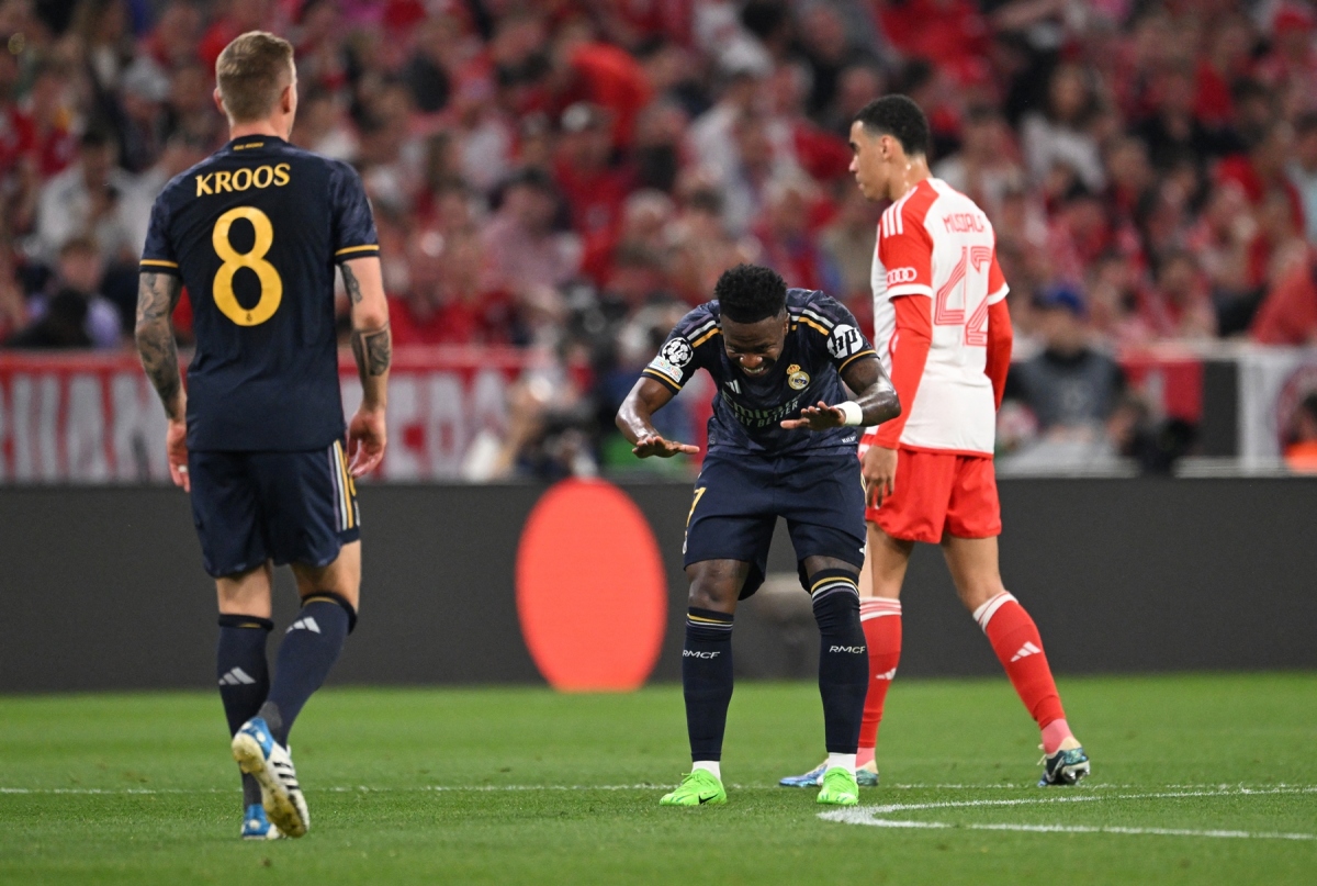 toni kroos tạo khoảnh khắc để đời trong trận bayern munich 2-2 real madrid hình ảnh 1 toni kroos tao khoanh khac de doi trong tran bayern munich 2-2 real madrid hinh anh 1