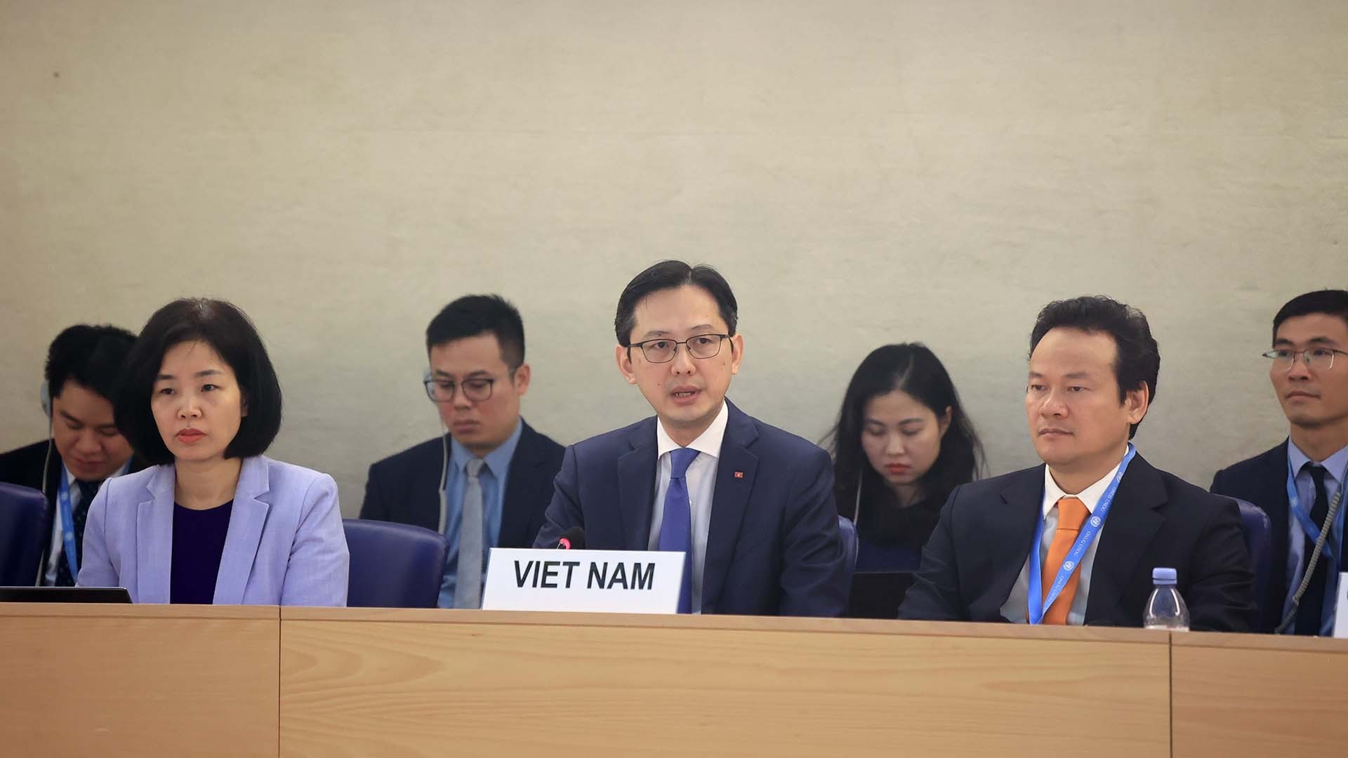 Thứ trưởng Ngoại giao Đỗ Hùng Việt phát biểu tại Phiên đối thoại. (Nguồn: TTXVN)
