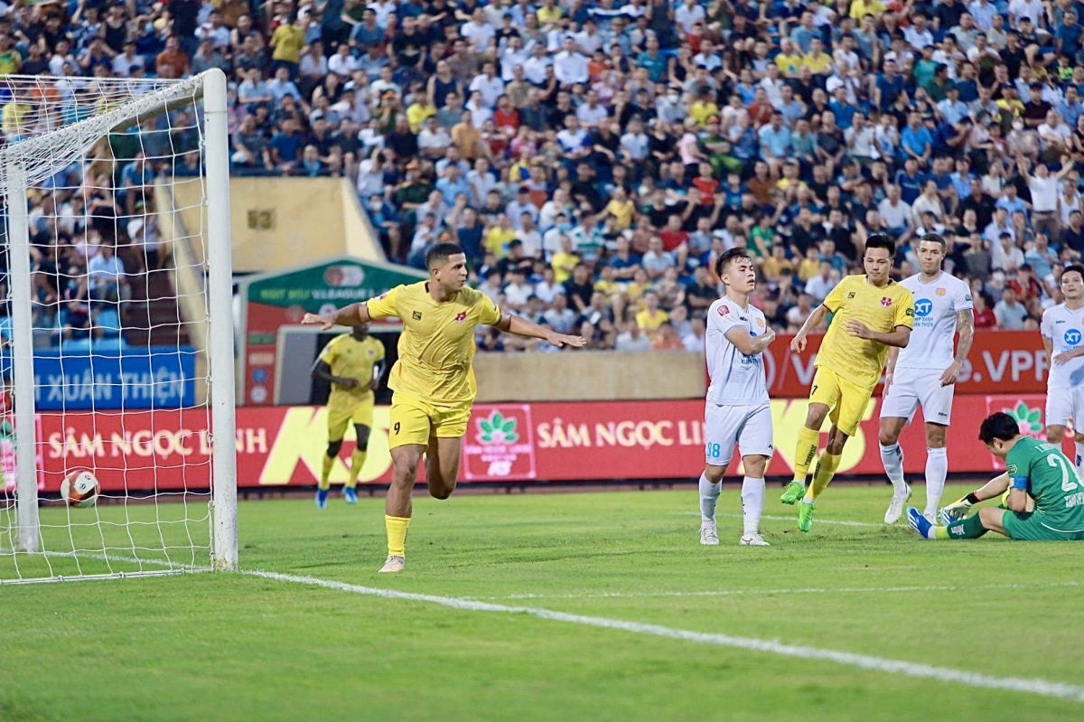 Đội hình tiêu biểu vòng 20 v-league 2023 2024 tuyệt vời văn quyết và hải phòng fc hình ảnh 1 Doi hinh tieu bieu vong 20 v-league 2023 2024 tuyet voi van quyet va hai phong fc hinh anh 1