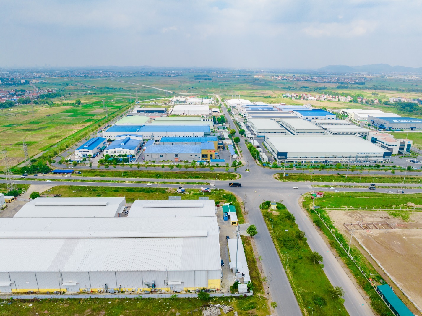 Ứng dụng công nghệ trong công tác quản lý và vận hành khu công nghiệp- Ảnh 1. Toàn bộ hệ sinh thái KCN thông minh tại Quế Võ III do TNTech (thành viên thuộc ROX Group) phát triển