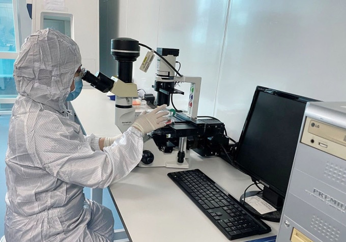 Bên trong Phòng kiểm tra chất lượng và đánh giá hoạt tính sinh học của tế bào gốc tại Viện tế bào Gốc (Đại học Khoa học Tự nhiên, Đại học Quốc gia TP HCM). Ảnh: Hà An