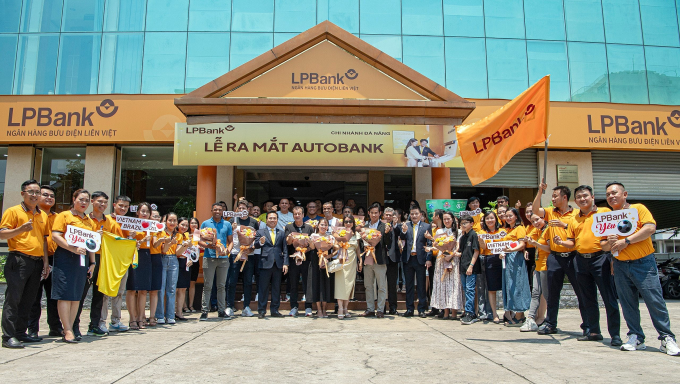 LPBank plans to accompany Vietnamese football