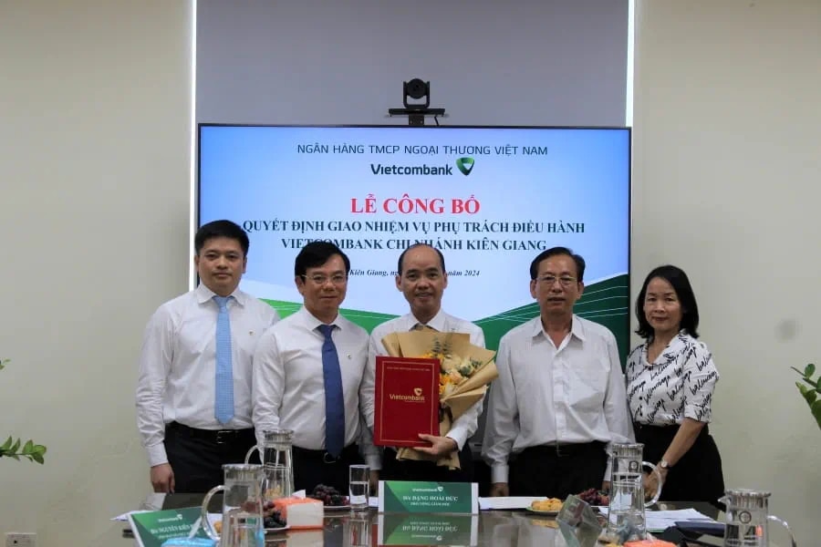 Vietcombank công bố quyết định giao nhiệm vụ phụ trách điều hành chi nhánh Kiên Giang