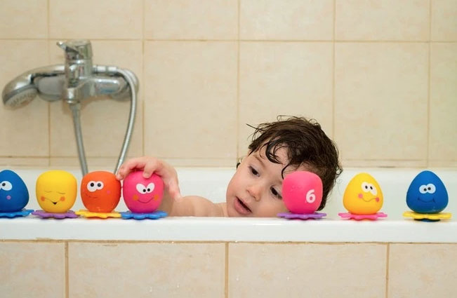 8 hoạt động bình thường ở nhà nhưng lại là chìa khóa giúp trẻ phát triển trí não- Ảnh 2. 8 hoạt động bình thường ở nhà nhưng lại là chìa khóa giúp trẻ phát triển trí não- Ảnh 2.