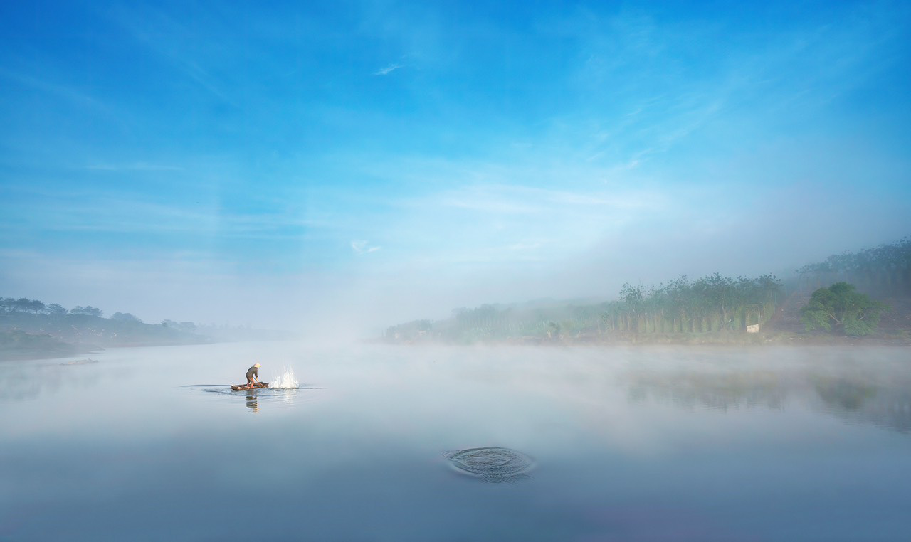 Sương trắng hồ Đạ Sa của Nguyễn Lương Hiệu Tác phẩm "Sương sớm Hồ Gia Trang" của tác giả Nguyễn Lương Hiệu