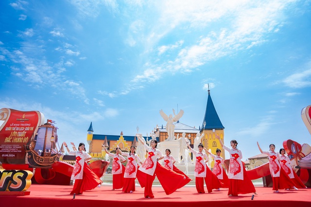 Khởi động mùa hè “tuyệt hơn mơ” với Lễ hội Quốc tế Thiếu nhi tại chuỗi VinWonders trên toàn quốc - Ảnh 2. Khởi động mùa hè “tuyệt hơn mơ” với Lễ hội Quốc tế Thiếu nhi tại chuỗi VinWonders trên toàn quốc - Ảnh 2.