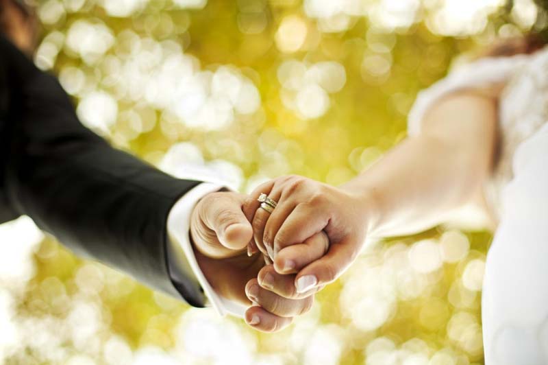 Con rể hát một bài trong đám cưới khiến bố vợ tái mặt- Ảnh 2. Con rể hát một bài trong đám cưới khiến bố vợ tái mặt- Ảnh 2.