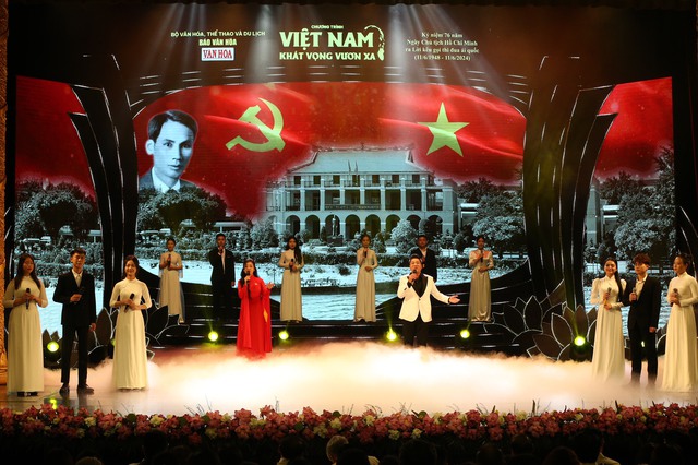 Việt Nam - Khát vọng vươn xa: Chương trình nghệ thuật mang ý nghĩa chính trị sâu sắc - Ảnh 3. Việt Nam - Khát vọng vươn xa: Chương trình nghệ thuật mang ý nghĩa chính trị sâu sắc - Ảnh 3.