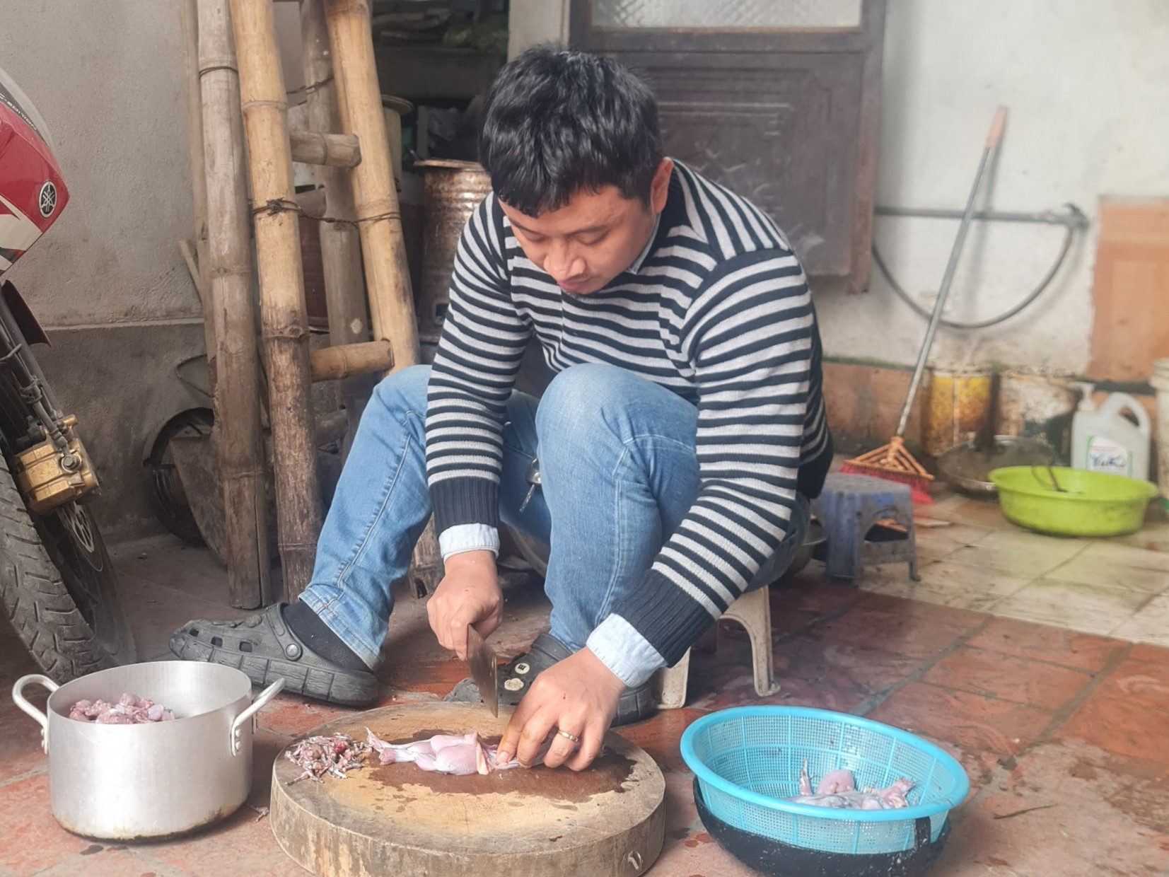 Chàng rể U50 về thăm làm điều đặc biệt, bố mẹ vợ tấm tắc khen - Ảnh 3. Chàng rể U50 về thăm làm điều đặc biệt, bố mẹ vợ tấm tắc khen - Ảnh 3.