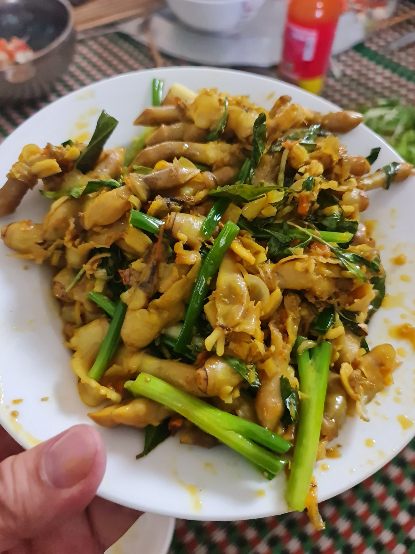 Chàng rể U50 về thăm làm điều đặc biệt, bố mẹ vợ tấm tắc khen - Ảnh 4. Chàng rể U50 về thăm làm điều đặc biệt, bố mẹ vợ tấm tắc khen - Ảnh 4.
