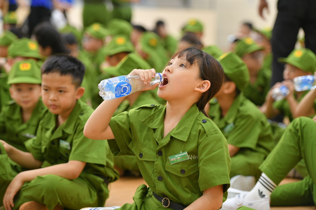 Chuỗi hoạt động 1/6 sôi nổi từ Vinamilk và khởi đầu mùa hè 2024 ý nghĩa- Ảnh 6. Chuỗi hoạt động 1/6 sôi nổi từ Vinamilk và khởi đầu mùa hè 2024 ý nghĩa- Ảnh 6.