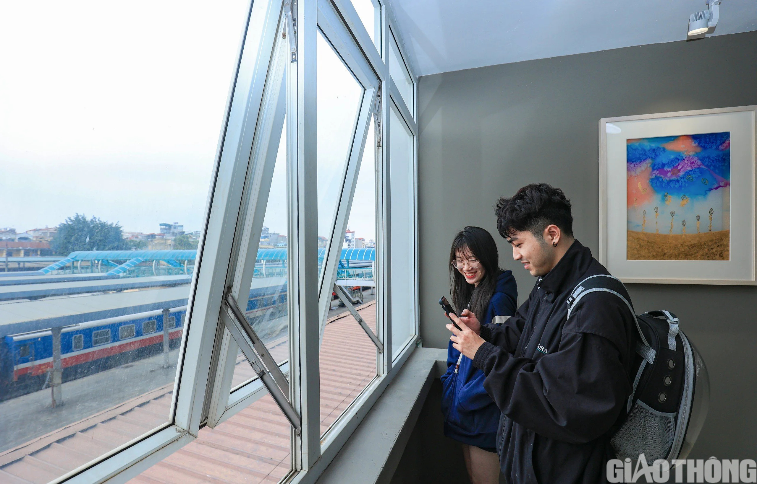 Khách đi tàu bất ngờ ga Hà Nội Khách đi tàu bất ngờ ga Hà Nội