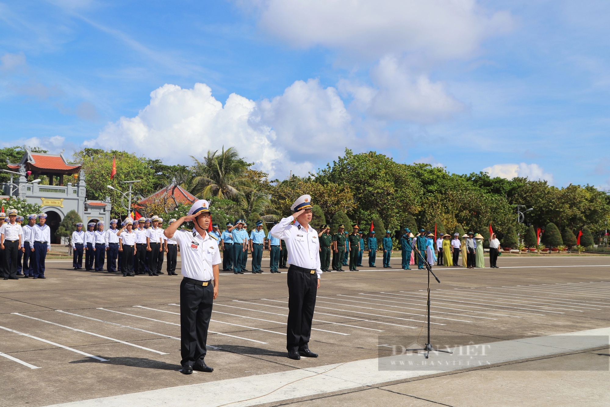 Hình ảnh thiêng liêng lễ diễu binh ở Thị trấn Trường Sa- Ảnh 4. Hình ảnh thiêng liêng lễ diễu binh ở Thị trấn Trường Sa- Ảnh 4.