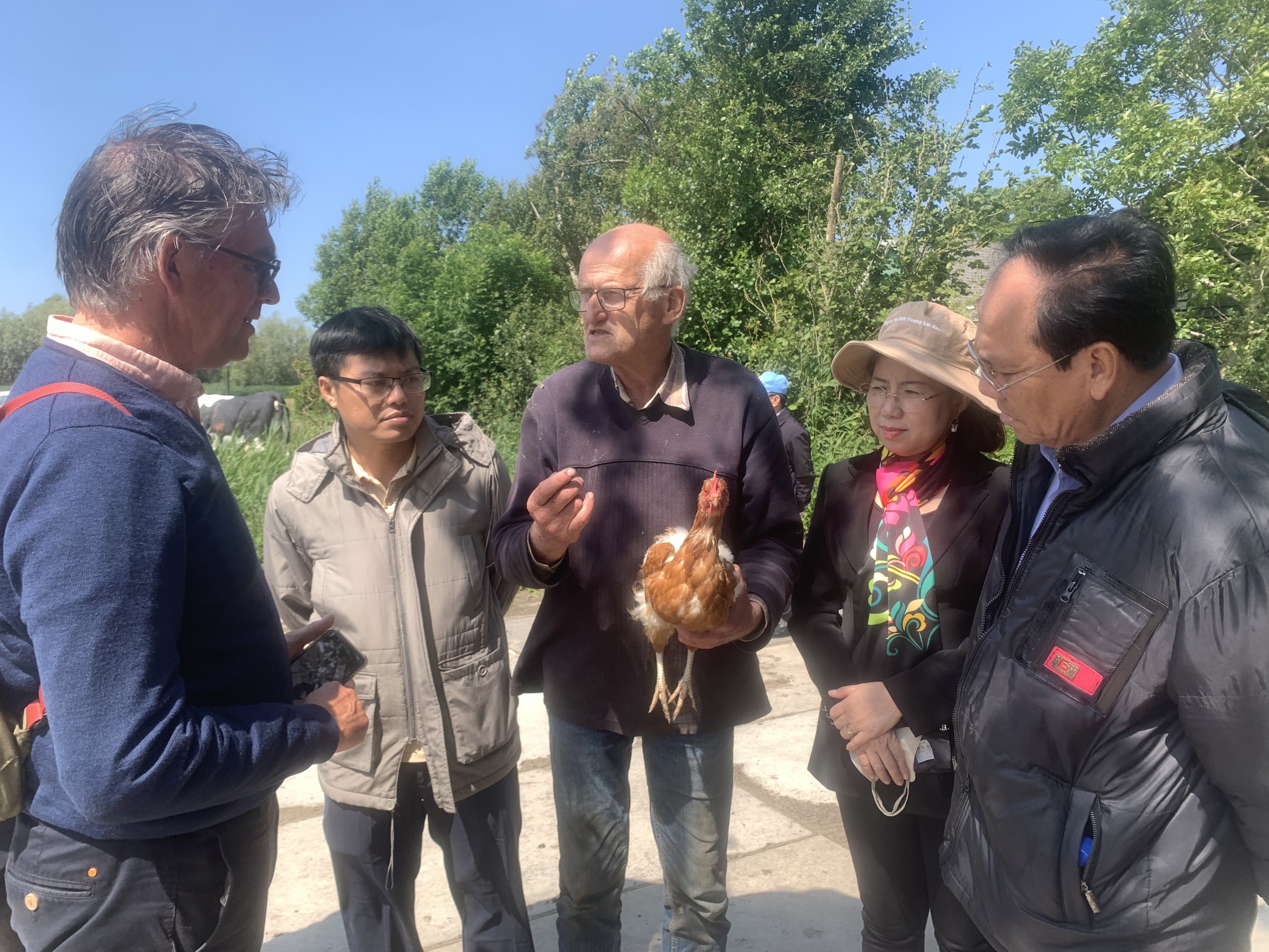 Đoàn công tác Trung ương Hội Nông dân Việt Nam thăm trang trại đa mục đích Hoeve Ackerdijk tại Hà Lan- Ảnh 2. Đoàn công tác Trung ương Hội Nông dân Việt Nam thăm trang trại đa mục đích Hoeve Ackerdijk tại Hà Lan- Ảnh 2.