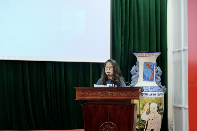 “Trao gửi yêu thương”: Lan tỏa tình yêu thương và sự ấm áp tới các hoàn cảnh khó khăn - Ảnh 2. “Trao gửi yêu thương”: Lan tỏa tình yêu thương và sự ấm áp tới các hoàn cảnh khó khăn - Ảnh 2.