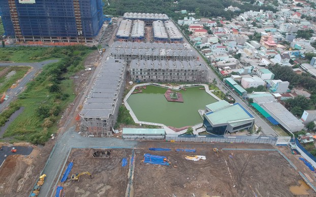 Doanh nghiệp đau đầu vì tiền sử dụng đất bổ sung- Ảnh 2. Doanh nghiệp đau đầu vì tiền sử dụng đất bổ sung- Ảnh 2.