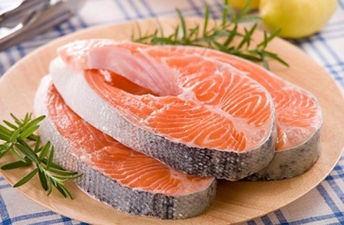 5 loại thực phẩm không chứa sữa giúp xương chắc khỏe- Ảnh 2. Ăn cá có béo không?