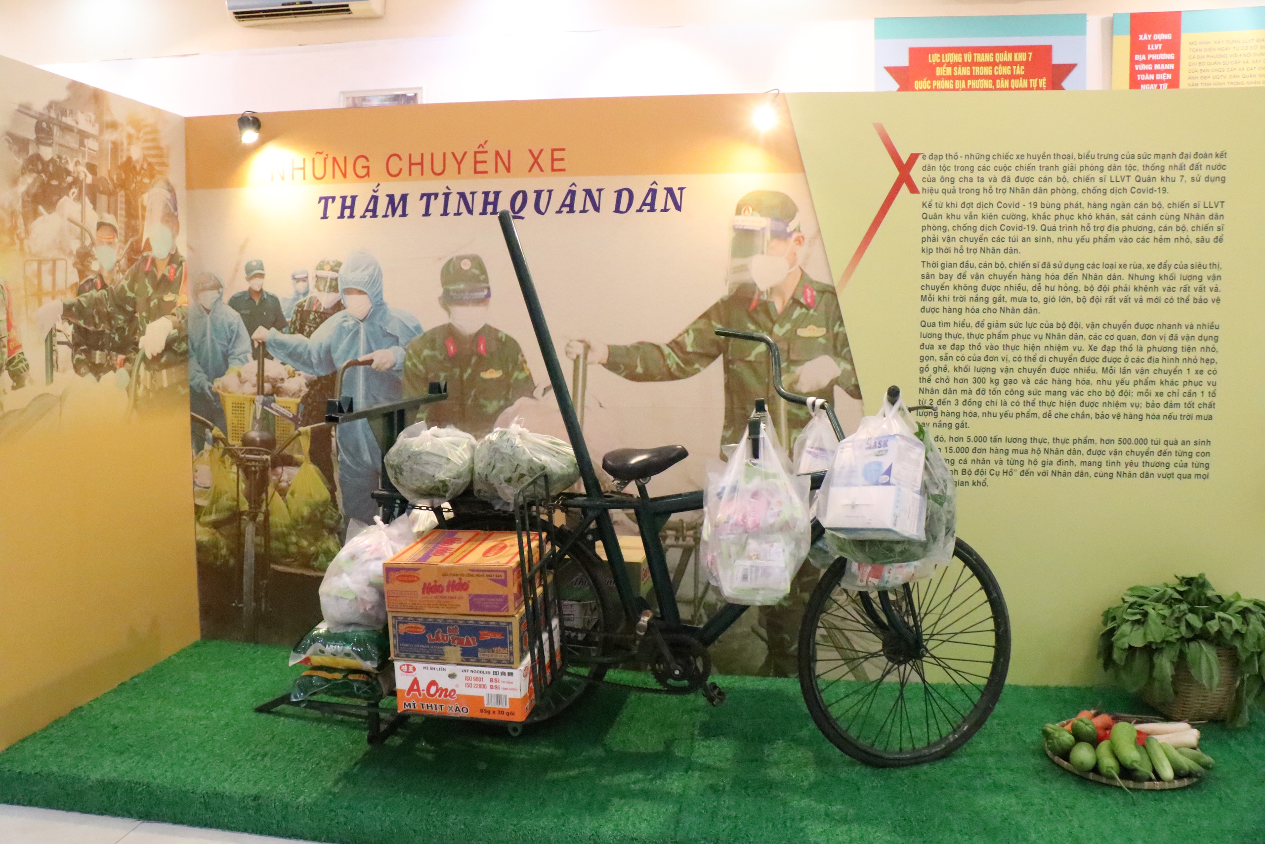 Quân khu 7 triển lãm 'Viết tiếp bản hùng ca'- Ảnh 5. Quân khu 7 triển lãm 'Viết tiếp bản hùng ca'- Ảnh 5.