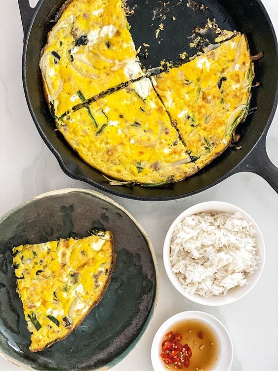 Trưa nay ăn gì? Gợi ý hơn 33 thực đơn cơm văn phòng ngon, đủ chất cho người ăn mặn, ăn chay, ăn kiêng- Ảnh 12. Trưa nay ăn gì? Gợi ý hơn 33 thực đơn cơm văn phòng ngon, đủ chất cho người ăn mặn, ăn chay, ăn kiêng- Ảnh 12.