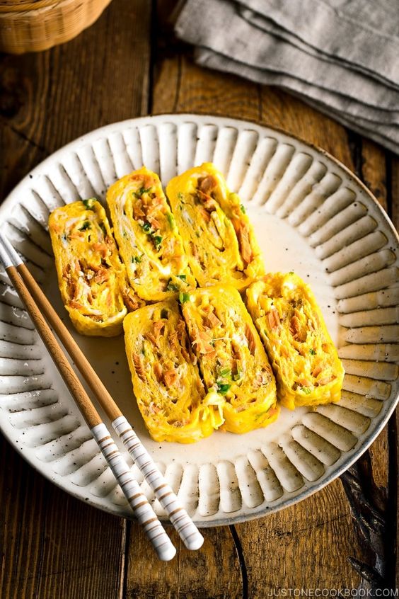 Trưa nay ăn gì? Gợi ý hơn 33 thực đơn cơm văn phòng ngon, đủ chất cho người ăn mặn, ăn chay, ăn kiêng- Ảnh 16. Trưa nay ăn gì? Gợi ý hơn 33 thực đơn cơm văn phòng ngon, đủ chất cho người ăn mặn, ăn chay, ăn kiêng- Ảnh 16.