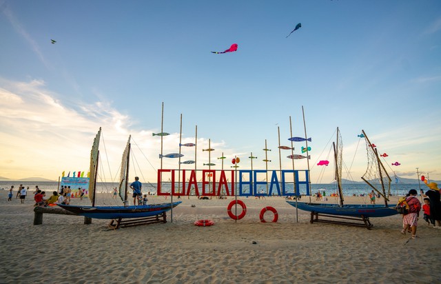 Nhiều hoạt động sôi nổi tại Festival biển “Hội An - Cảm xúc mùa hè” - Ảnh 3. Nhiều hoạt động sôi nổi tại Festival biển “Hội An - Cảm xúc mùa hè” - Ảnh 3.