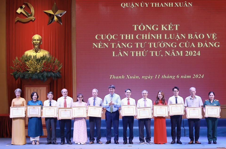 Quận Thanh Xuân:Hơn 1.000 bài thi chính luận bảo vệ nền tảng tư tưởng của Đảng - Ảnh 1