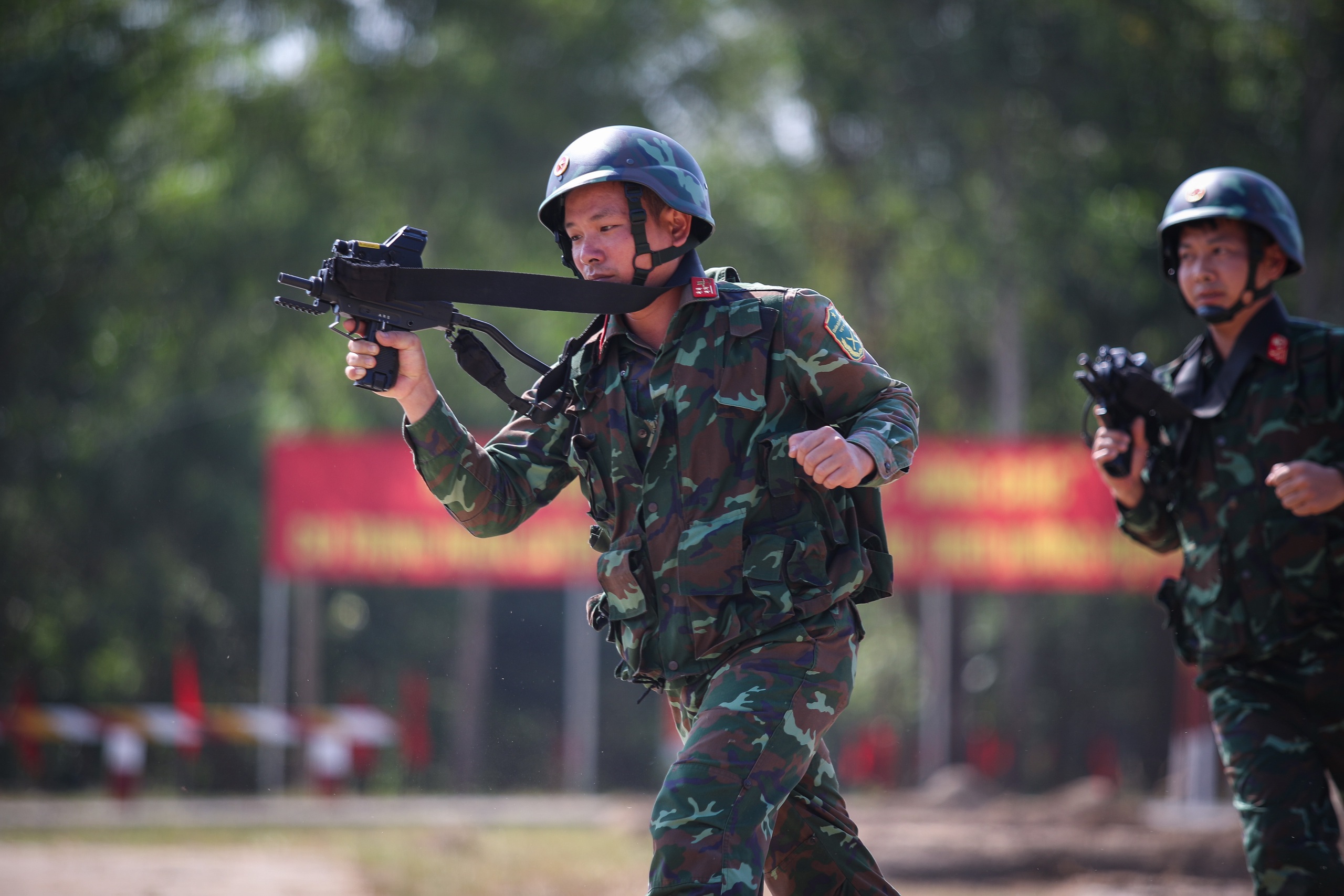 Những ‘chiến binh thép’ của Lữ đoàn Đặc công 429- Ảnh 17. Những ‘chiến binh thép’ của Lữ đoàn Đặc công 429- Ảnh 17.