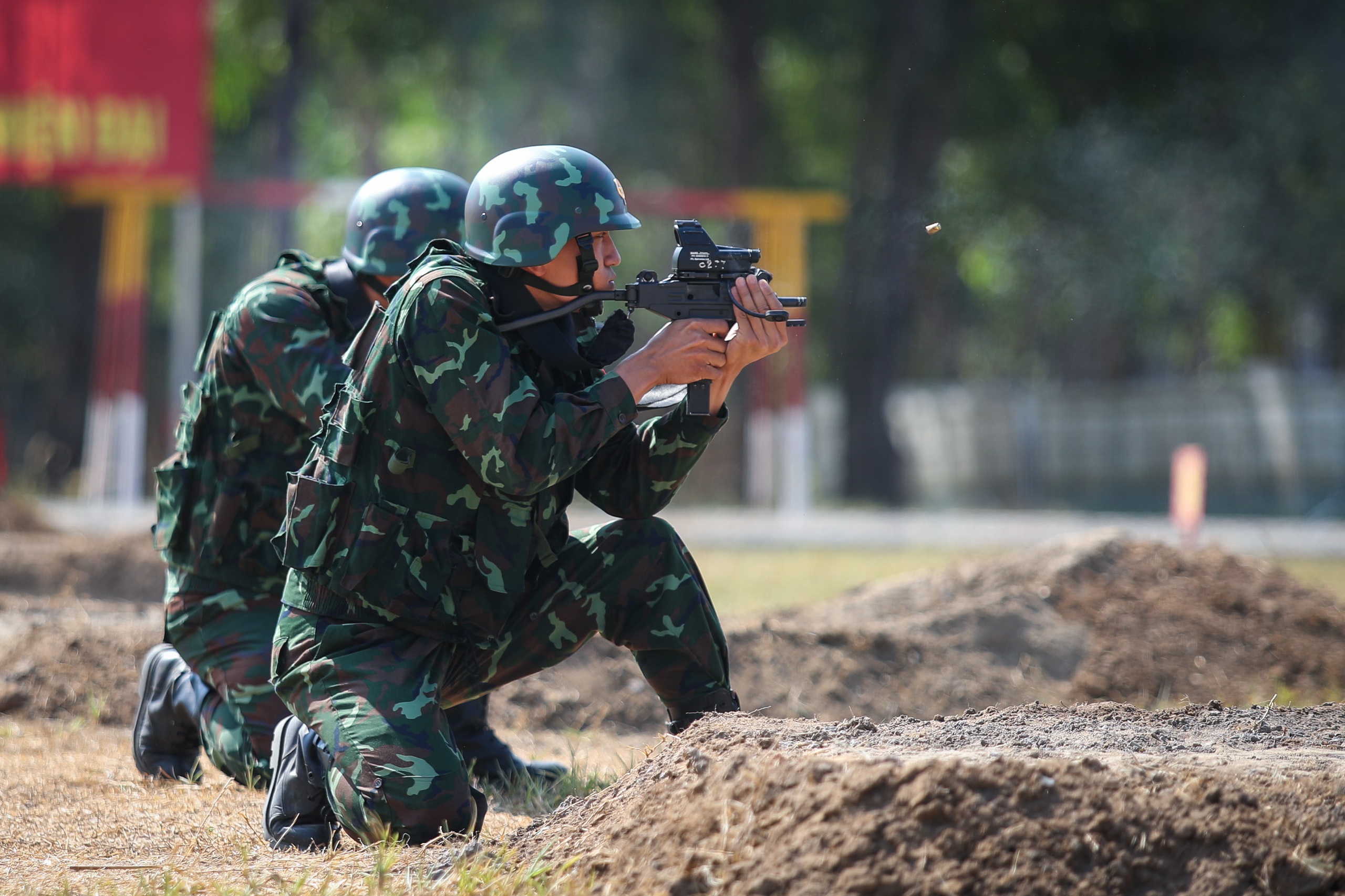 Những ‘chiến binh thép’ của Lữ đoàn Đặc công 429- Ảnh 18. Những ‘chiến binh thép’ của Lữ đoàn Đặc công 429- Ảnh 18.