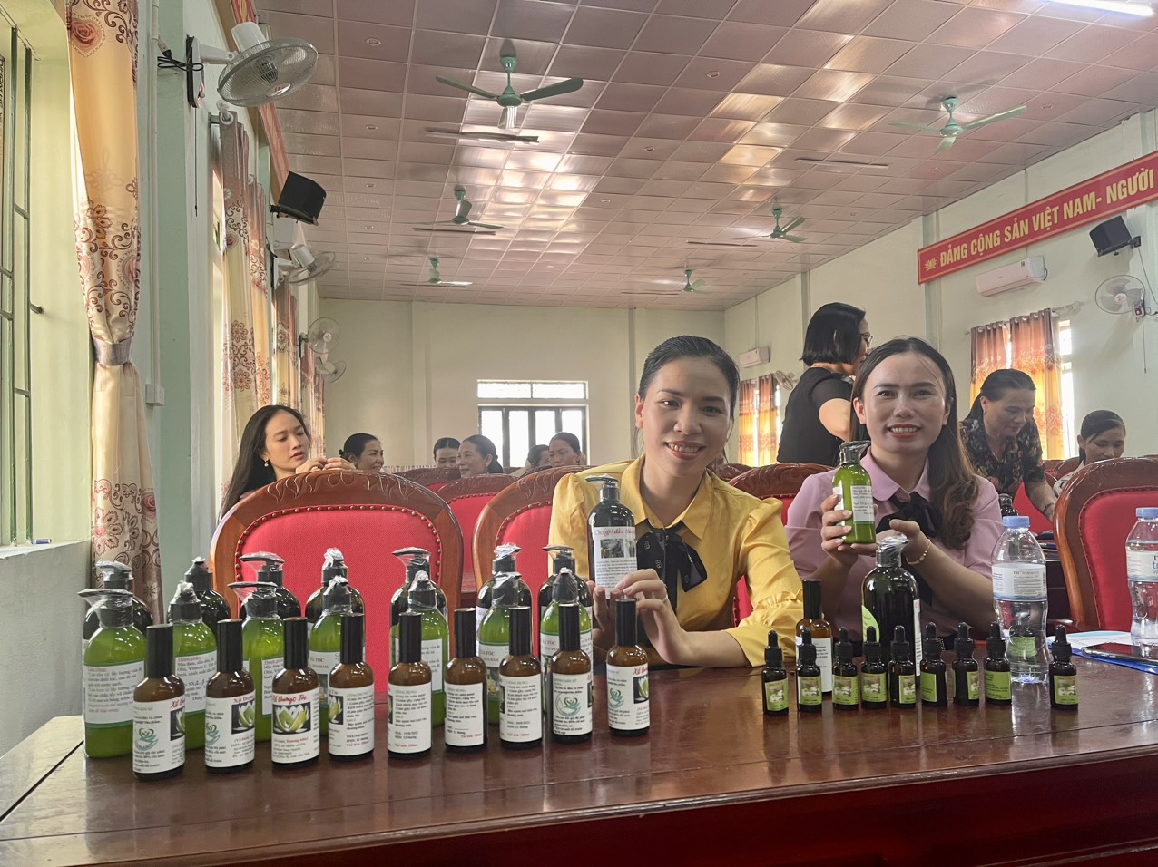 Hà Tĩnh: Tạo diễn đàn khơi dậy tinh thần khởi nghiệp trong các tầng lớp phụ nữ - Ảnh 2. Hà Tĩnh: Tạo diễn đàn khơi dậy tinh thần khởi nghiệp trong các tầng lớp phụ nữ - Ảnh 2.
