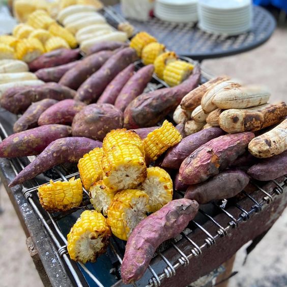 7 món ăn vặt ở Hà Nội 'cháy hàng' khi tiết trời mát mẻ- Ảnh 12. 7 món ăn vặt ở Hà Nội 'cháy hàng' khi tiết trời mát mẻ- Ảnh 12.