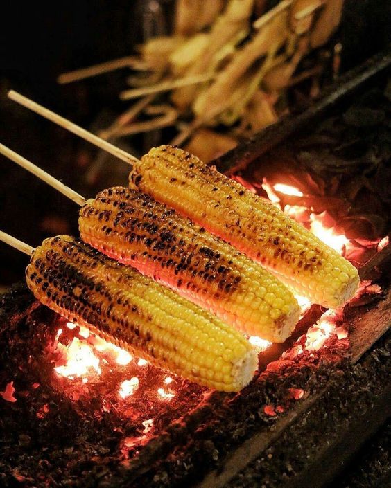 7 món ăn vặt ở Hà Nội 'cháy hàng' khi tiết trời mát mẻ- Ảnh 13. 7 món ăn vặt ở Hà Nội 'cháy hàng' khi tiết trời mát mẻ- Ảnh 13.