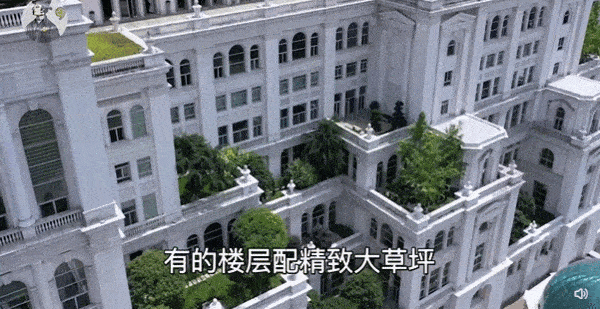 Ngôi nhà có 800 phòng, đi vài ngày không tham quan hết trong truyện là có thật: Giá 9.500 tỷ, danh tính chủ nhân mới gây tò mò nhất - Ảnh 7. Ngôi nhà có 800 phòng, đi vài ngày không tham quan hết trong truyện là có thật: Giá 9.500 tỷ, danh tính chủ nhân mới gây tò mò nhất - Ảnh 7.