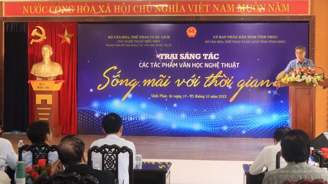 Xây dựng Nghị định về hoạt động văn học: Khơi thông sức sáng tạo, tài năng của nhà văn vào xây dựng và phát triển nền văn hóa, con người Việt Nam - Ảnh 3. Xây dựng Nghị định về hoạt động văn học: Khơi thông sức sáng tạo, tài năng của nhà văn vào xây dựng và phát triển nền văn hóa, con người Việt Nam - Ảnh 3.