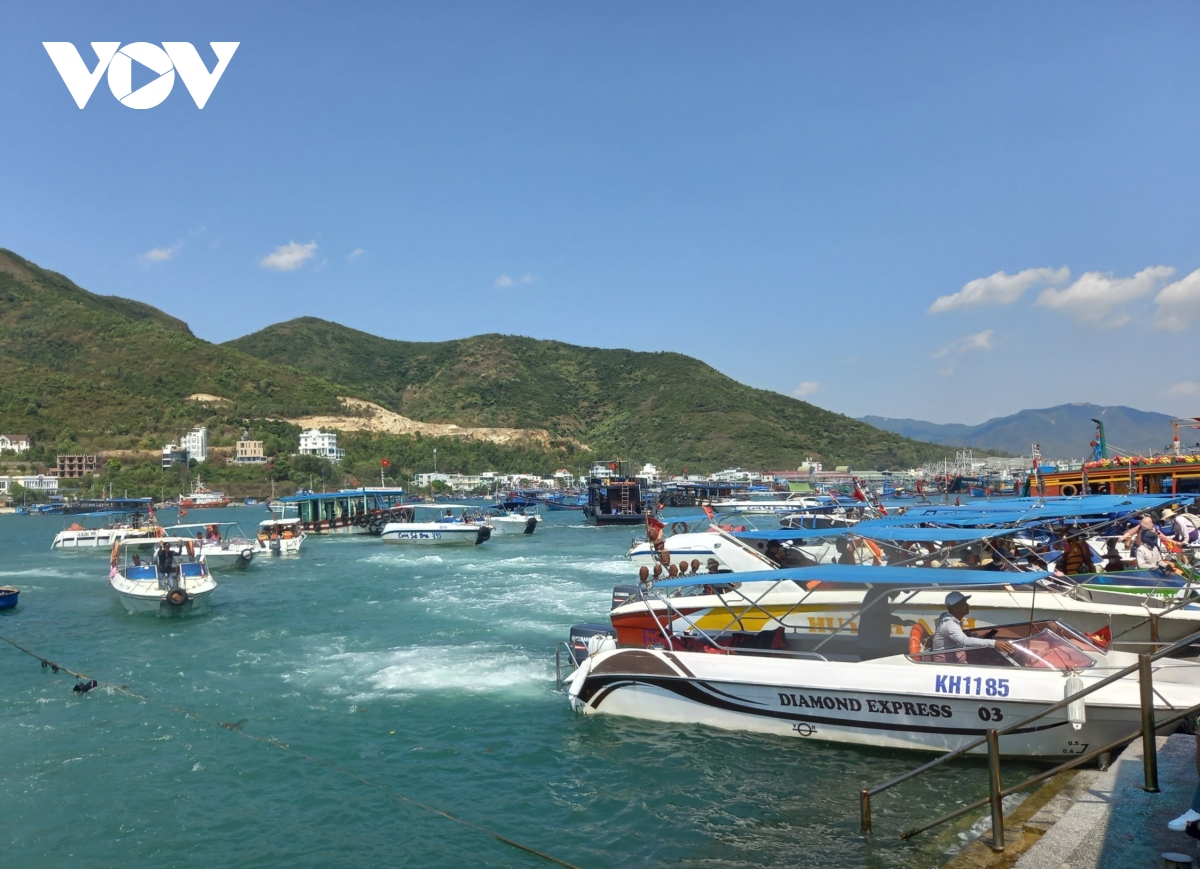 khánh hòa sẵn sàng cho mùa cao điểm đón khách du lịch hè hình ảnh 3 khanh hoa san sang cho mua cao diem don khach du lich he hinh anh 3