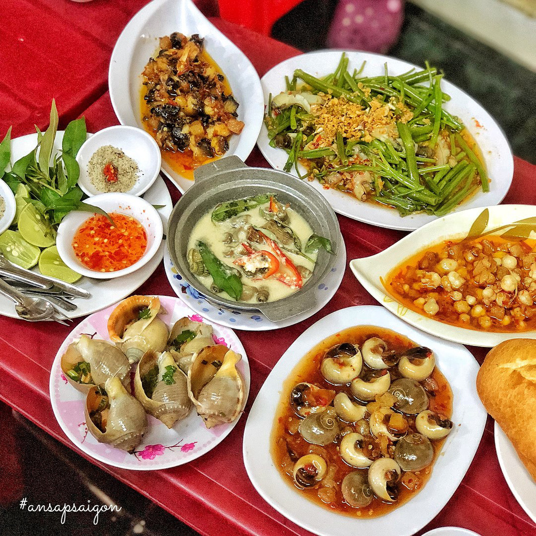 Ăn uống tinh tế ở Sài Gòn theo gu Chef Peter Cường Franklin- Ảnh 11. Ốc Đào - Ảnh: Ăn sập Sài Gòn
